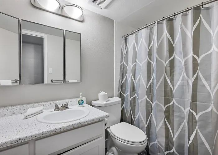 Modern 2b2b Haven In Scottland Apartment
