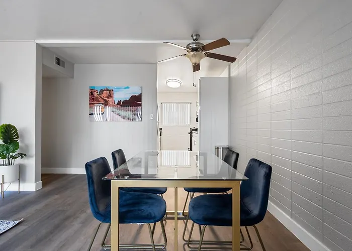 Modern 2b2b Haven In Scottland Apartment *