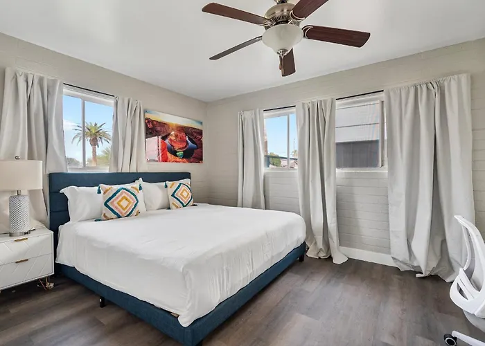 Modern 2b2b Haven In Scottland Apartment